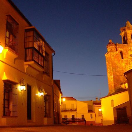 Casa Rural y Restaurante Casa Adriano Hostal Alanís Exterior foto